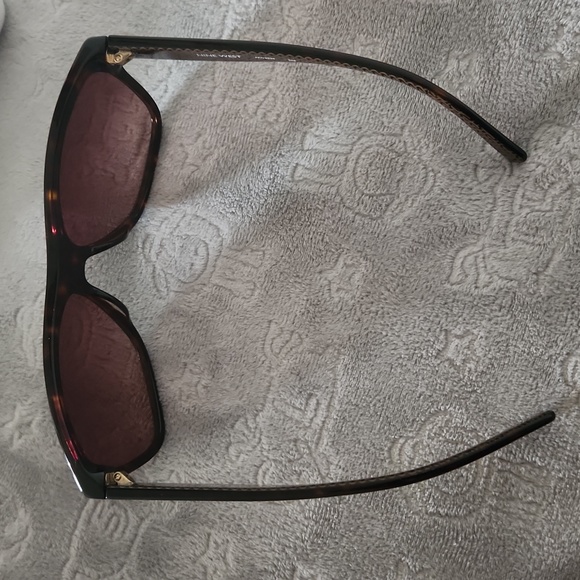 Nine West Unisex Sunglasses brown with hard case - Picture 2 of 9